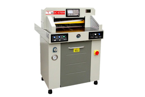 DC-6700H液壓切紙機(jī)