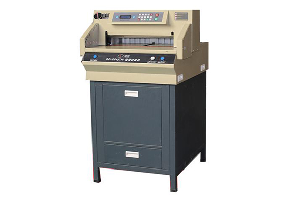 DC-8848TH電動程控切紙機