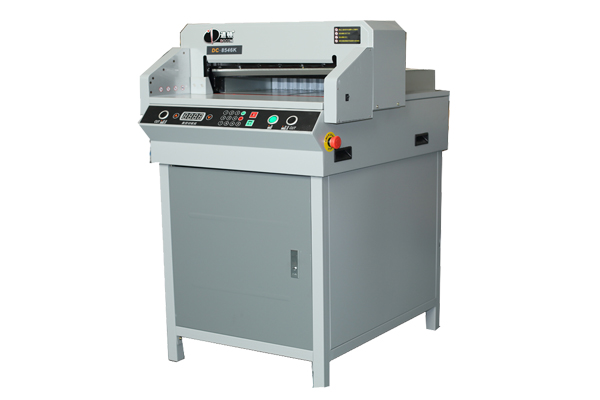 DC-8546K數(shù)控切紙機